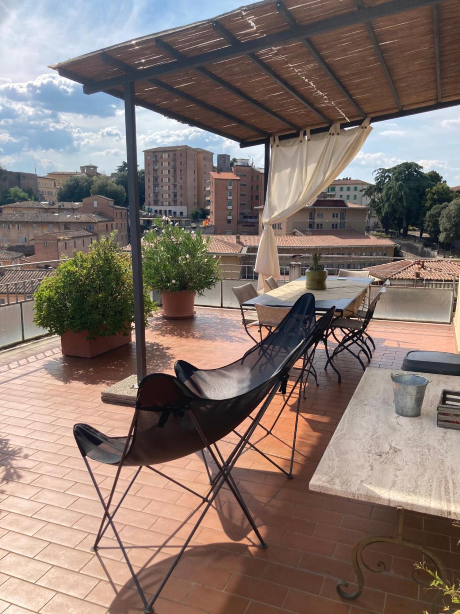 Ferienwohnung Attico San Francesco Siena Exterior foto